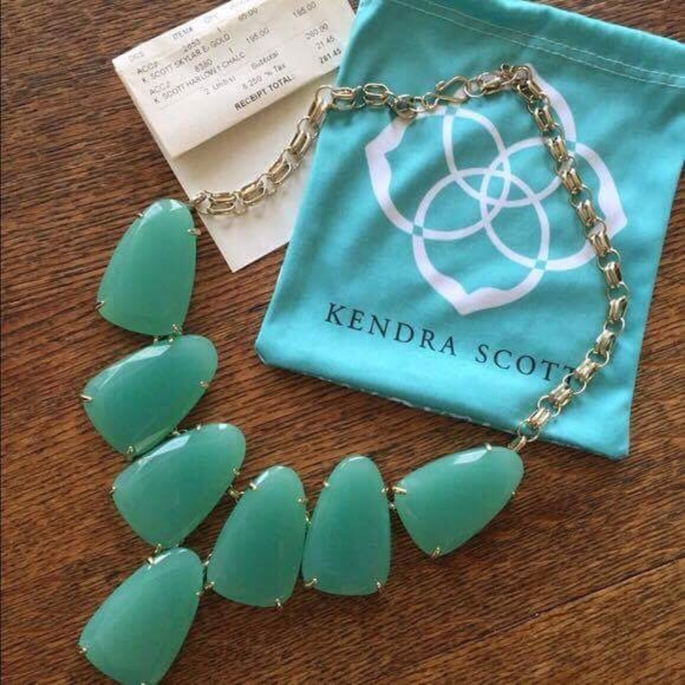 💚 SALE 💚 Kendra Scott Chalcedony Green Harlow